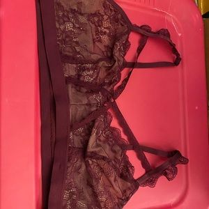Maroon lacy bralette